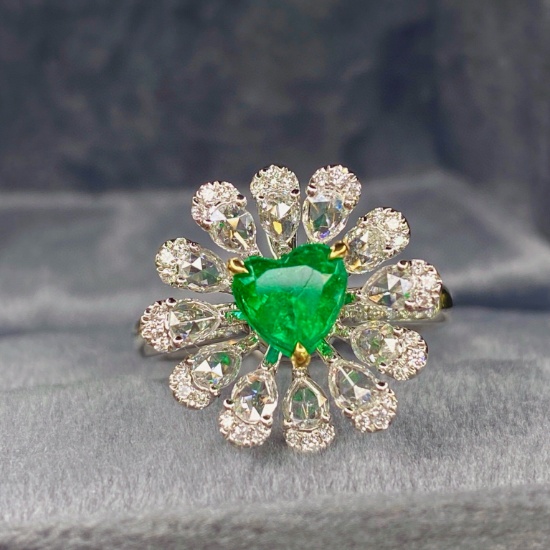 14k Gold 1.47 Ctw Vivid Green Natural Emerald & Diamond Ring