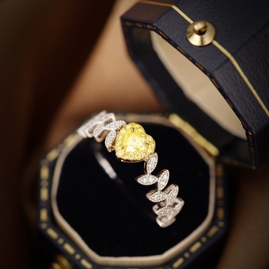 14k Gold 0.32 Ctw Natural Yellow Diamond & Diamond Ring