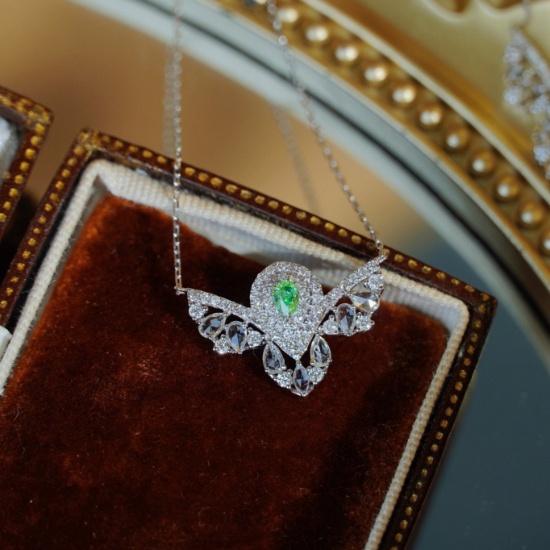 14k Gold 0.42 Ctw Natural Green Diamond & Diamond Necklace