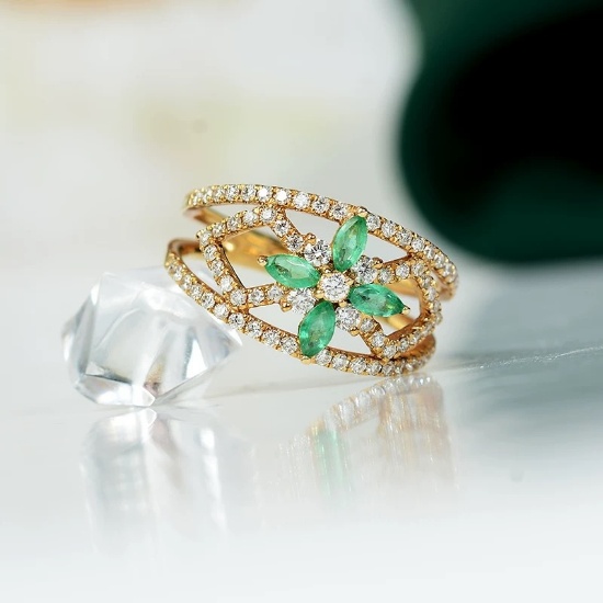 14k Gold 0.89 Ctw Natural Emerald & Diamond Ring
