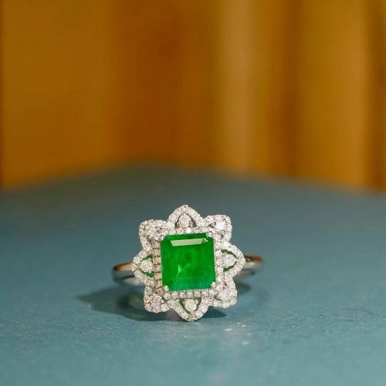 14k Gold 1.56 Ct Vivid Green Natural Emerald & Diamond Ring