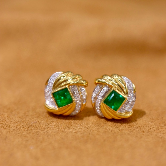 14k Gold 0.71 Ctw Vivid Green Natural Emerald & Diamond Earrings