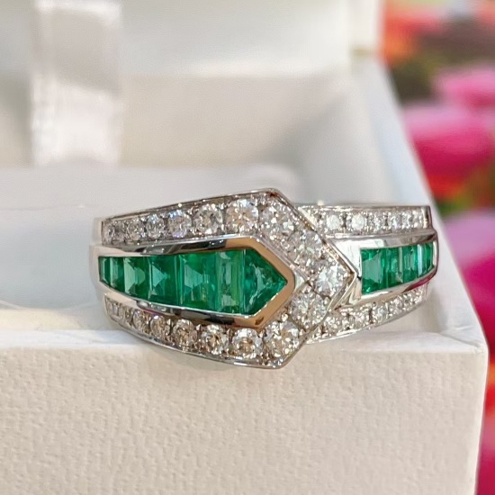 14k Gold 1.45 Ctw Natural Emerald & Diamond Ring