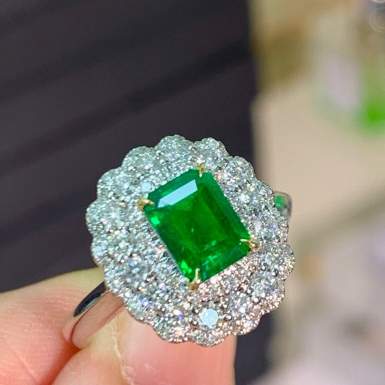 14k Gold 0.9 Ct Vivid Green Natural Emerald & Diamond Ring