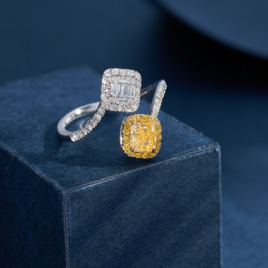14k Gold 0.94 Ctw Natural Yellow Diamond & Diamond Ring