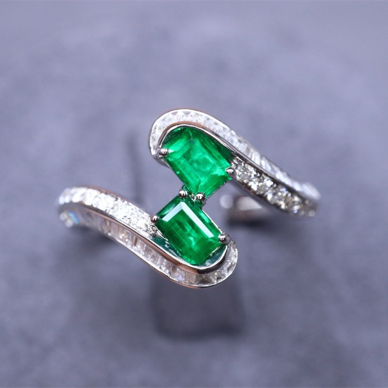 14k Gold 1.02 Ctw Vivid Green Natural Emerald & Diamond Ring