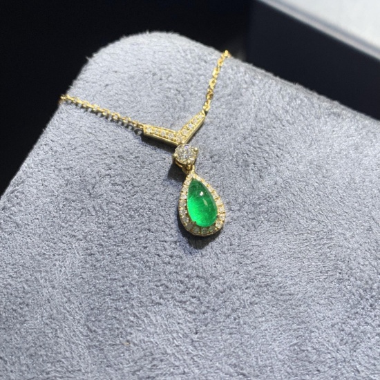14k Gold 0.70 Ctw Natural Emerald & Diamond Necklace