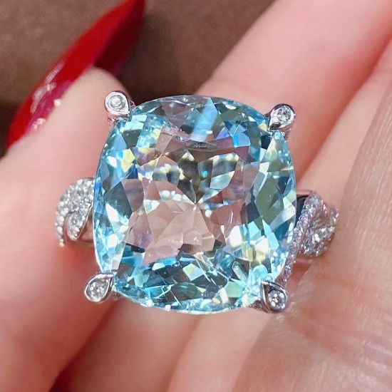 14k Gold 7.16 Ctw Natural Aquamarine & Diamond Ring