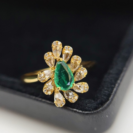 14k Gold 0.55 Ct Natural Emerald & Diamond Ring
