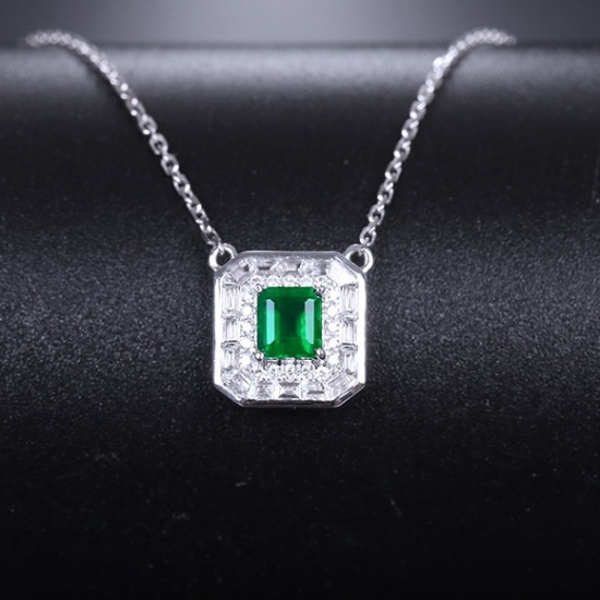 14k Gold 0.61 Ctw Vivid Green Natural Emerald & Diamond Necklace