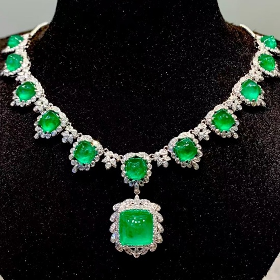 14k Gold 13.02 Ct Vivid Green Natural Emerald & Diamond Necklace
