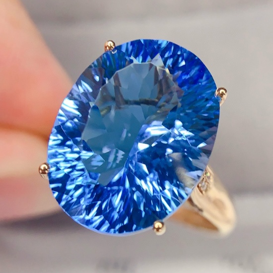 14k Gold 12 Ct Natural Topaz & Diamond Ring