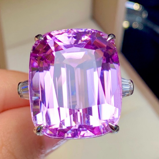 14k Gold 62.45 Ct Natural Kunzite & Diamond Ring