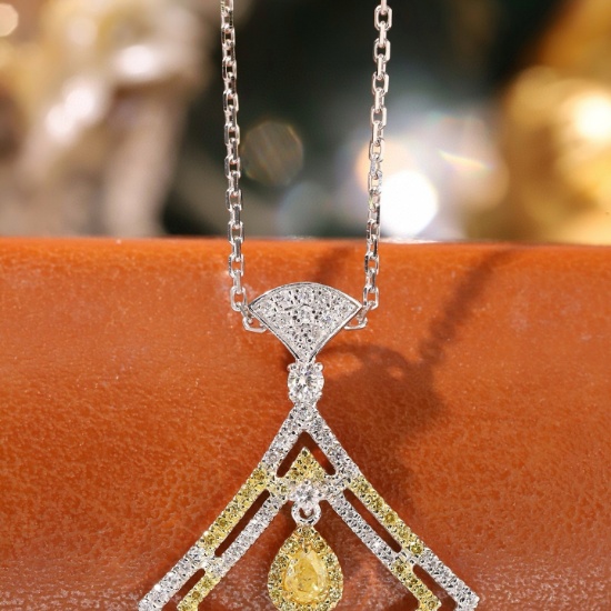 14k Gold 0.56 Ct Natural Color Diamond Necklace