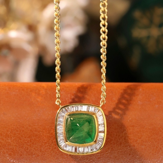 14k Gold 2.1 Ctw Natural Emerald & Diamond Necklace