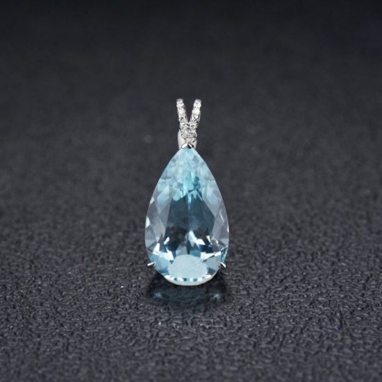 14k Gold 6.16 Ct Natural Aquamarine & Diamond Pendant( Without Chain )