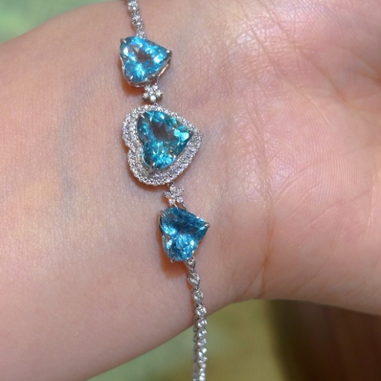 14k Gold 5.01 Ct Natural Aquamarine & Diamond Bracelet