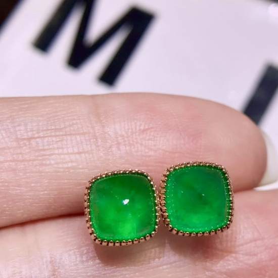 14k Gold 3.9 Ct Vivid Green Natural Emerald Earrings