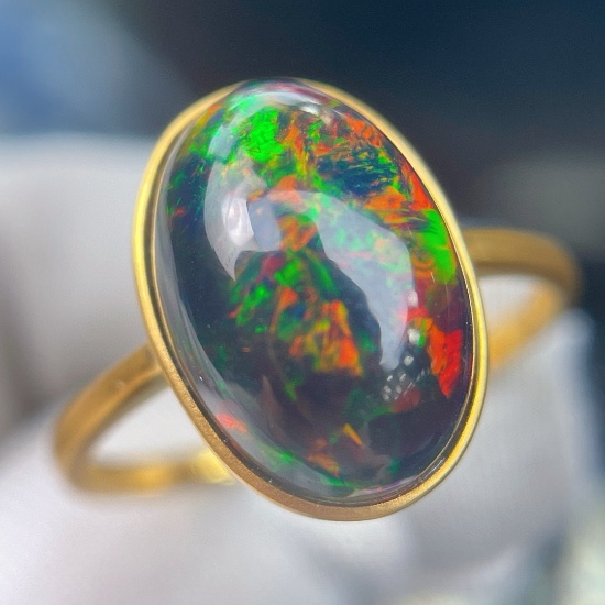 14k Gold 3.88 Ct Natural Opal Ring
