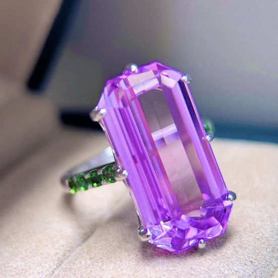 14k Gold 17.11 Ctw Natural Kunzite & Tsavorite Ring