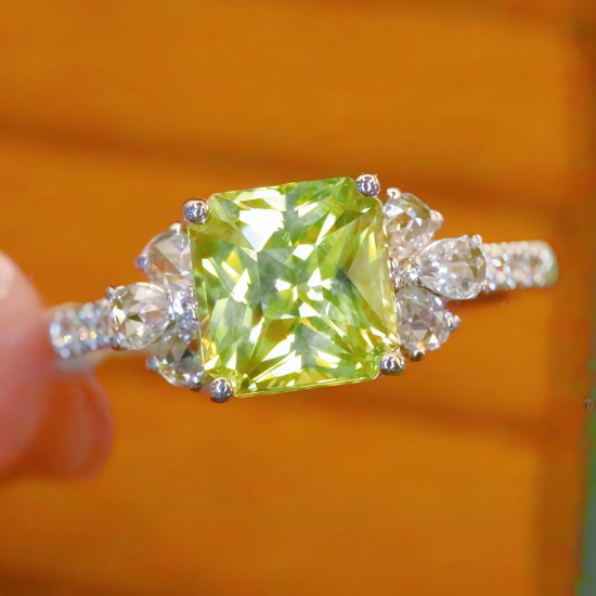 14k Gold 1.85 Ctw Natural Chrysoberyl & Diamond Ring