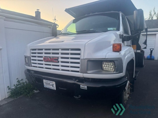 2005 GMC C5500 DUMP TRUCK