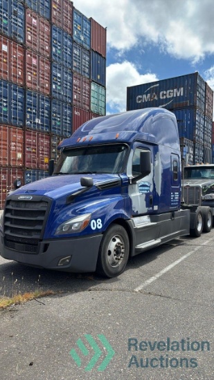 2020 Freightliner Cascadia 126 Raised-Roof Sleeper Truck