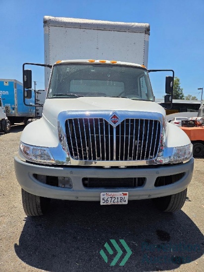 2018 INTERNATIONAL 4300 MEDIUM-DUTY STRAIGHT TRUCK / CAB & CHASSIS
