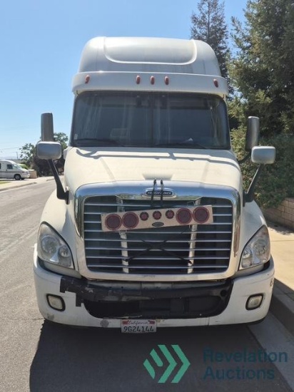 2016 FREIGHTLINER CASCADIA 125 SLEEPER TRUCK TRACTOR DIESEL, TANDEM AXLE, AIR RIDE