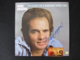Merle Haggard Signed Album EUA COA