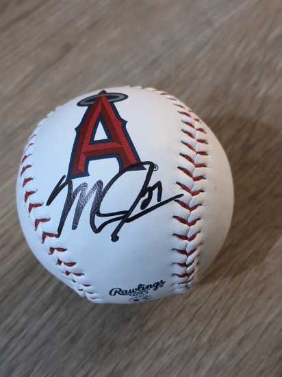 Mike Trout signed baseball with coa