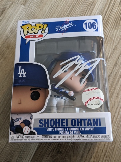 Shohei Ohtani signed funko pop figure with coa