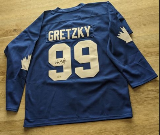 Wayne Gretzky Signed Canada Jersey with coa