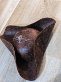 Johnny Depp signed Pirates of the caribbean pirate hat with coa