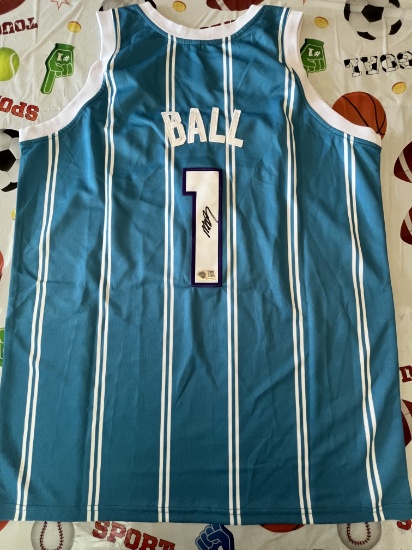 LaMelo Ball Signed Hornets Jersey With COA