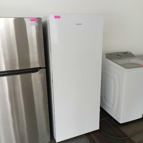 Hisense 13.6 cu. ft. Garage Ready Frost Free Convertible Upright Freezer #cfu14n6awe