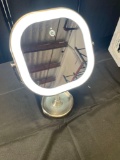 ConAir Mirrored Halo Light