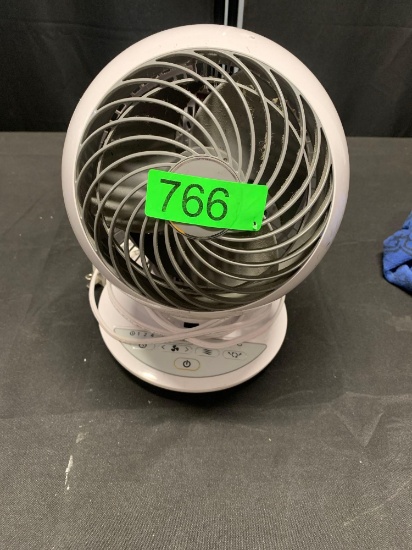 Woozoo 5-Speed Globe Fan - no box