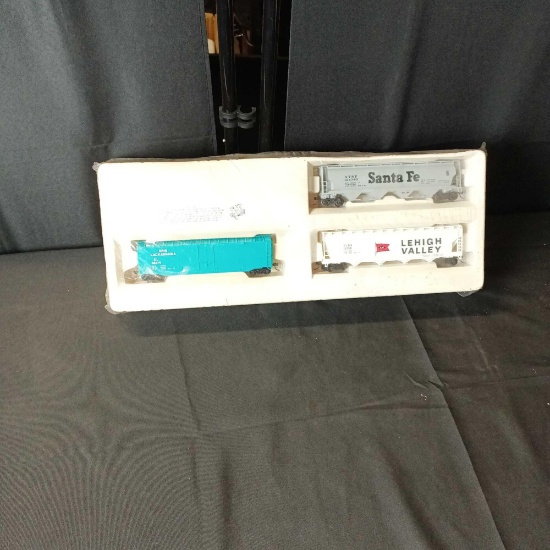 Ho Scale Toy train box car set