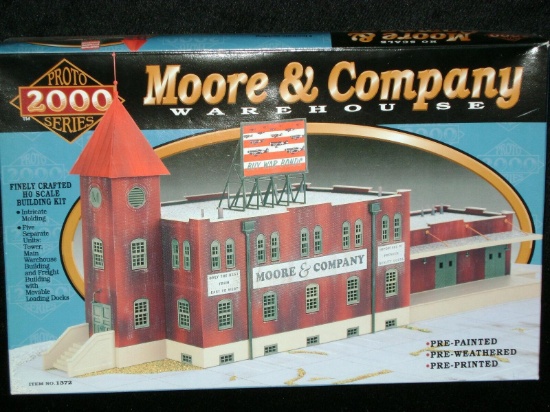 Life-Like HO Scale 1372 Proto 2000 Moore & Company Warehouse Kit