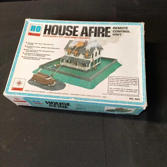 House on fire remote control unit accessory kit for model train collection