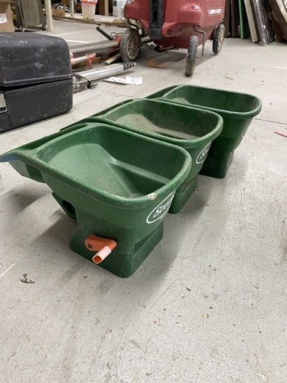 3 Scotts Handy Green hand-held broadcast spreaders