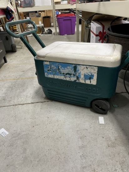 Vintage Igloo Wheelie Cooler
