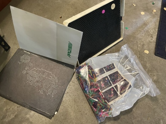 Lite-Brite Toy Set with Pegs and Templates