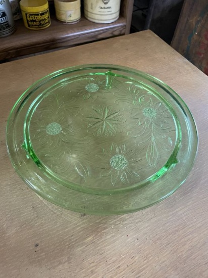 Green Uranium Depression Glass Daisy Tray