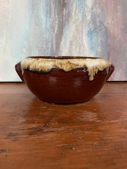 Roseville USA Brown Drip Glaze Bowl