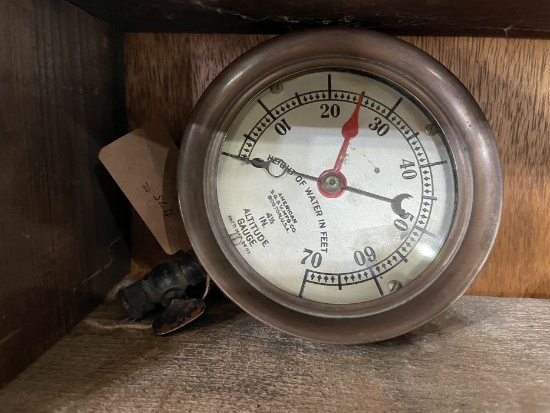 American Steam Gauge Altitude Gauge