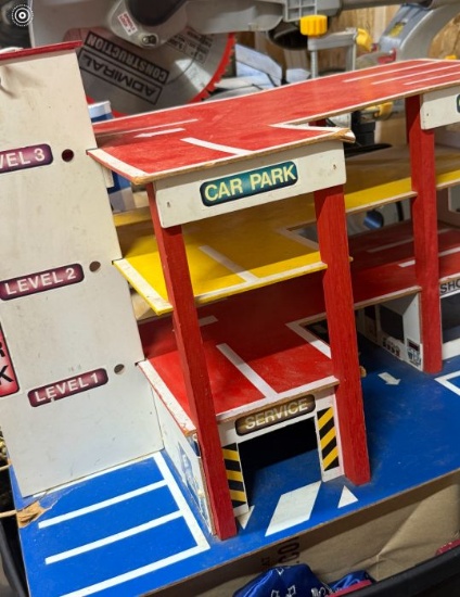 Wooden Toy Parking Garage
