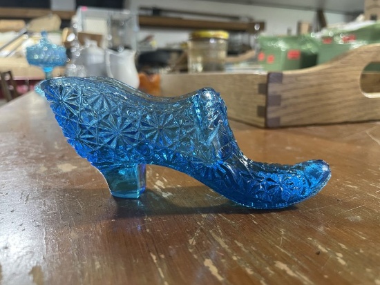 vintage pressed glass shoe figurine