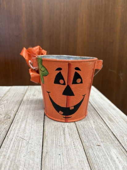 Halloween Jack-O-Lantern Tin Bucket